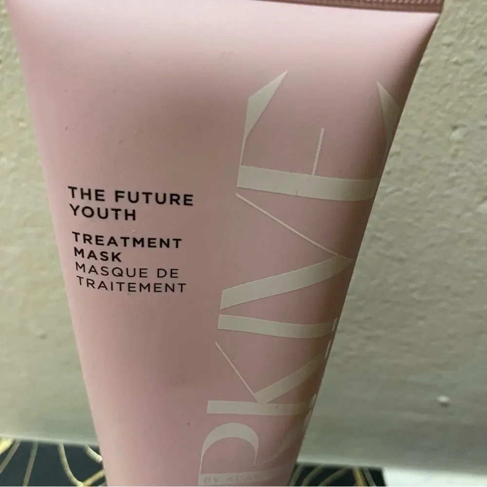Arkive THE FUTURE YOUTH TREATMENT MASK NIB 6oz